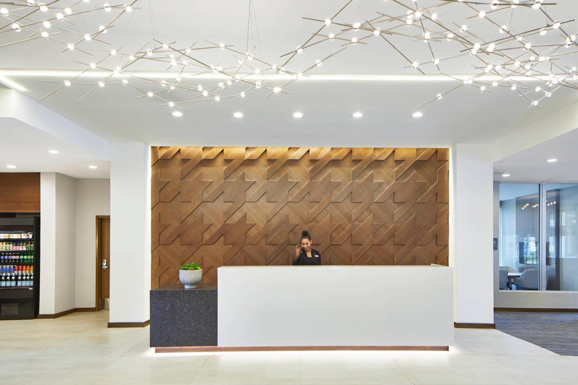 Ac Hotel By Marriott Tuscaloosa Downtown Exterior photo